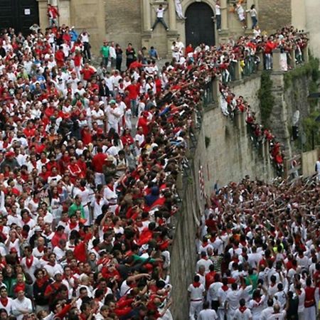 El Hogar De San Fermin Lägenhet Pamplona Exteriör bild
